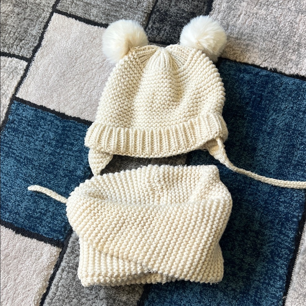 Zara Cream Knit Hat and Scarf Set with Pom-Poms